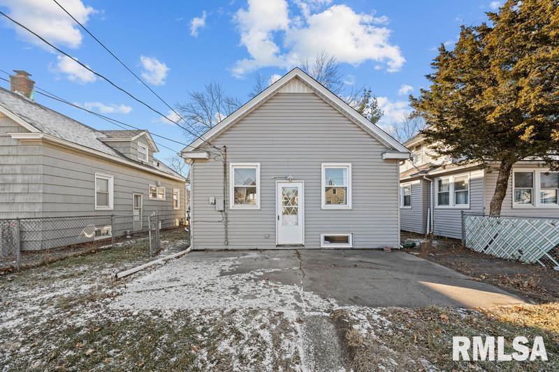 1549 40TH Street, Rock Island, IL 61201