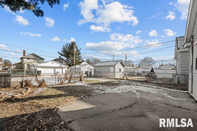 1549 40TH Street, Rock Island, IL 61201