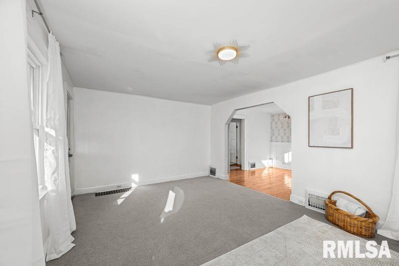 1549 40TH Street, Rock Island, IL 61201