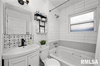 1549 40TH Street, Rock Island, IL 61201