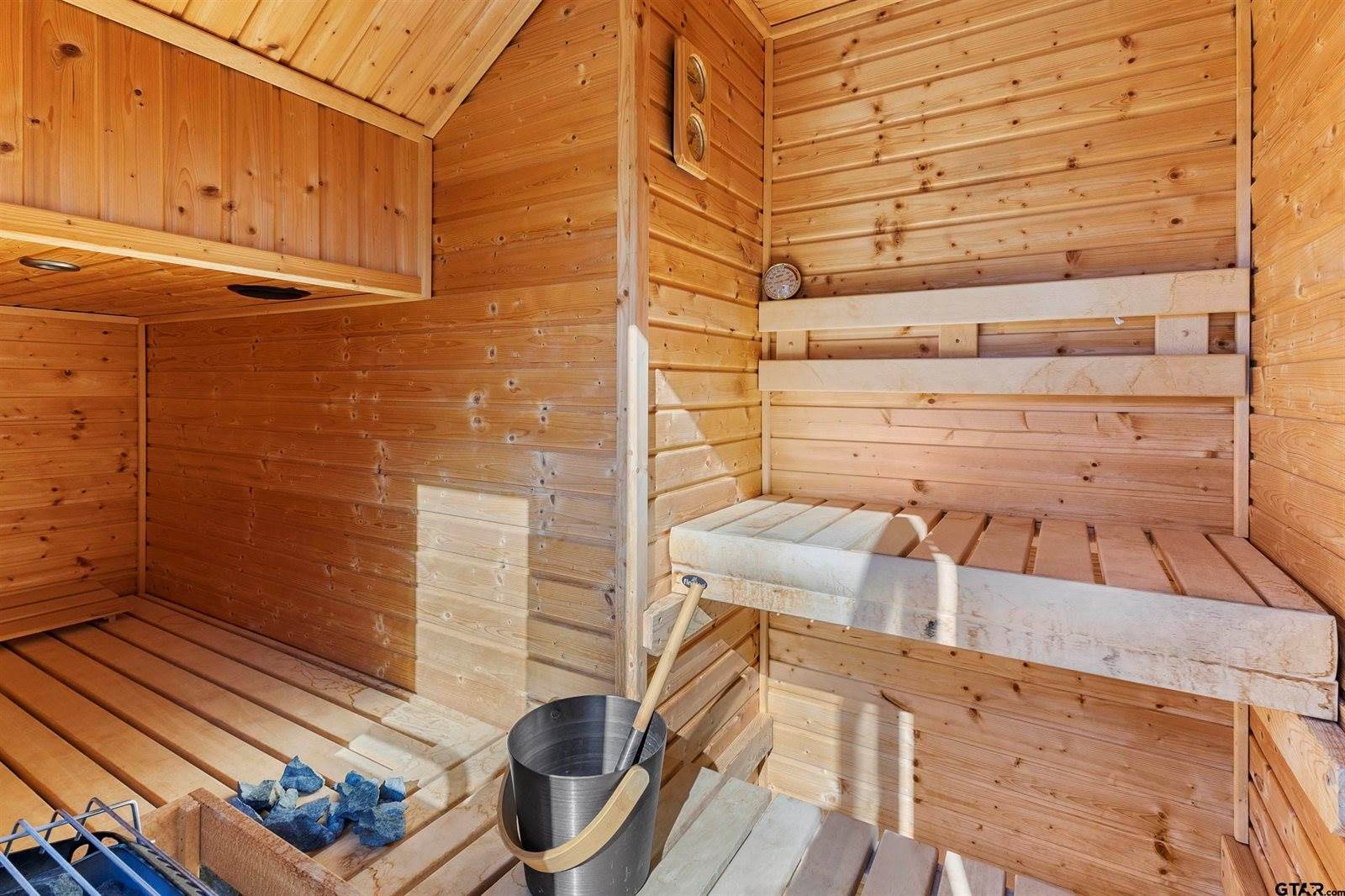 1541 Stafford Dr., Tyler, TX 75703