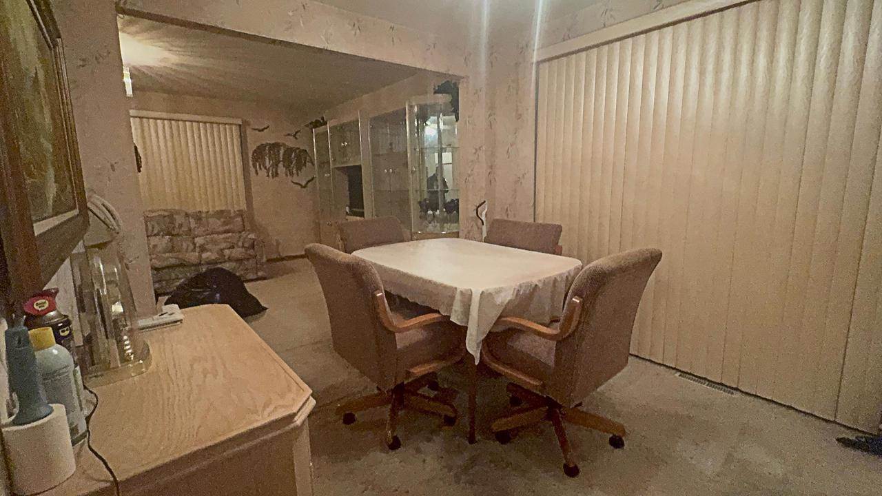 10150 W Kiehnau AVENUE, Milwaukee, WI 53224