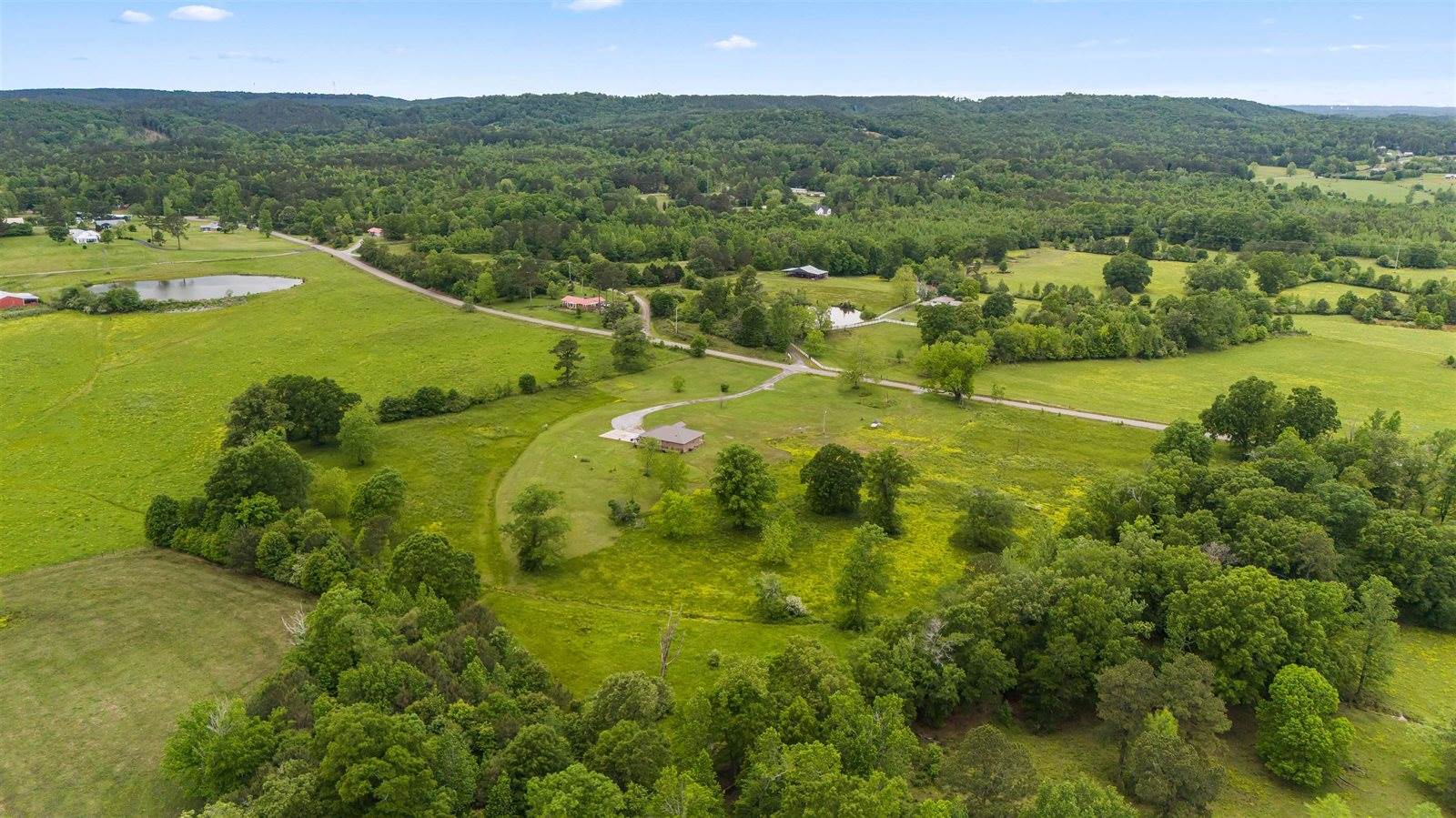 5554 Co Rd 565, Hanceville, AL 35077