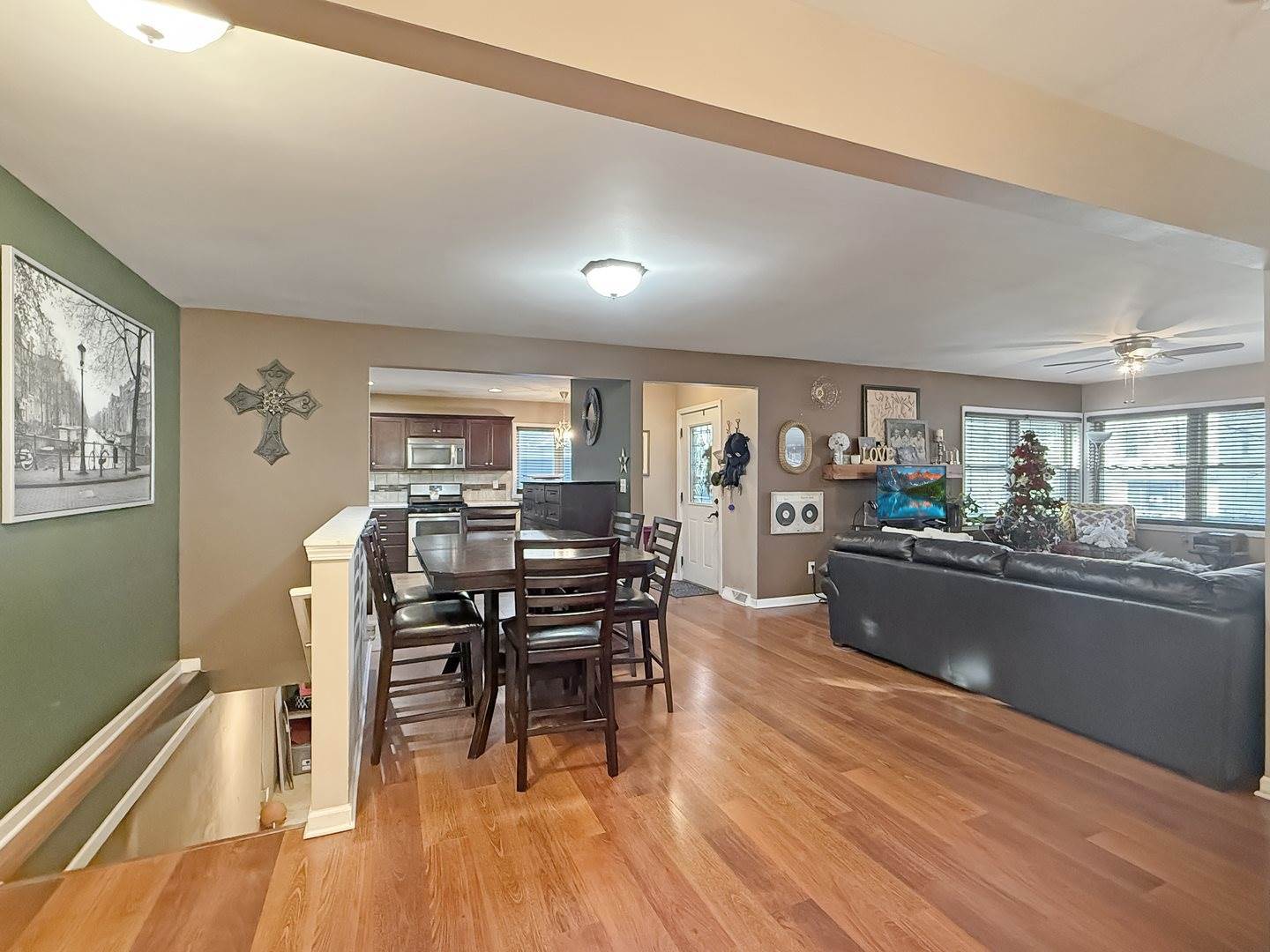 831 East Wyandotte Street, Freeport, IL 61032