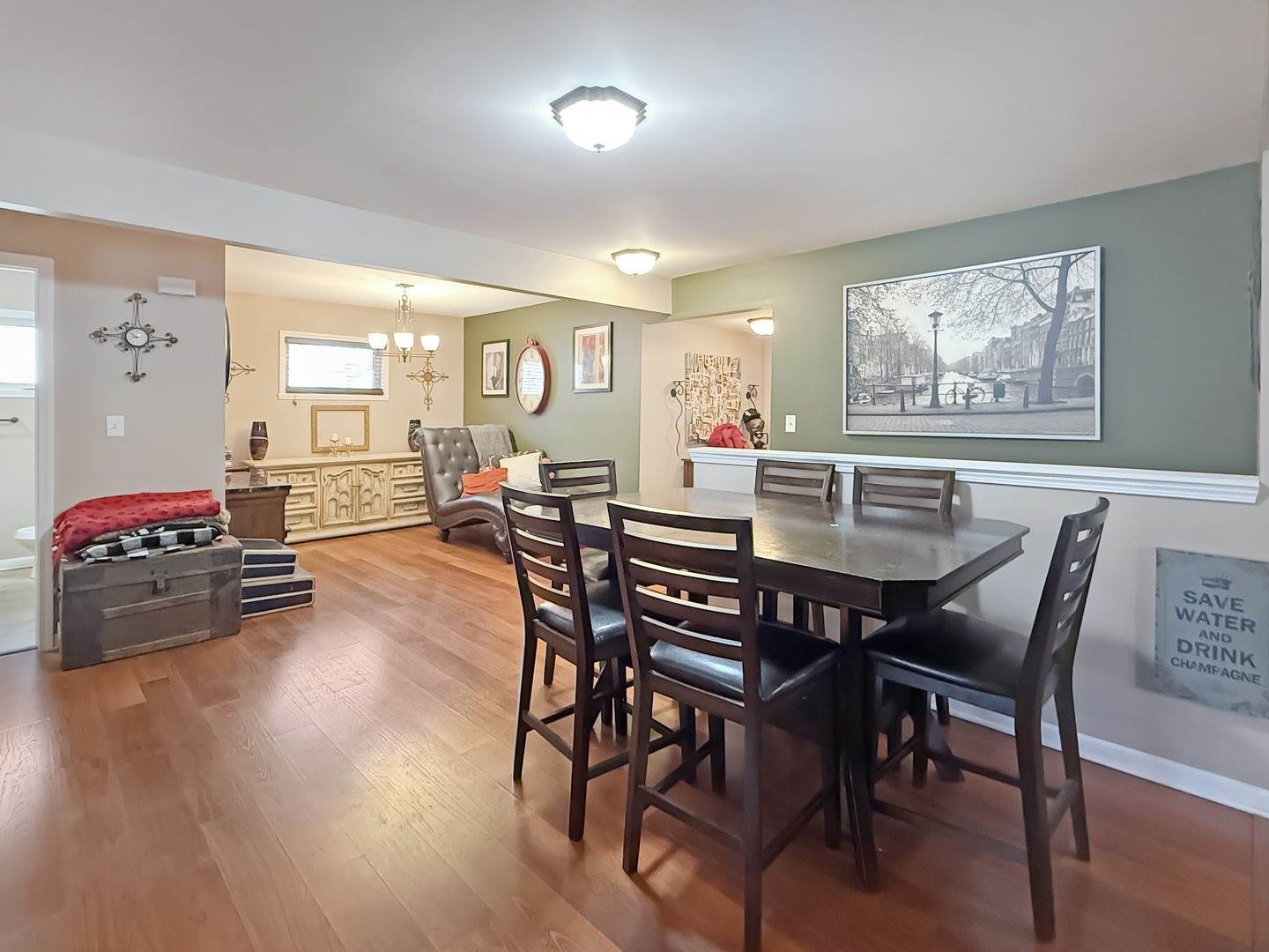 831 East Wyandotte Street, Freeport, IL 61032