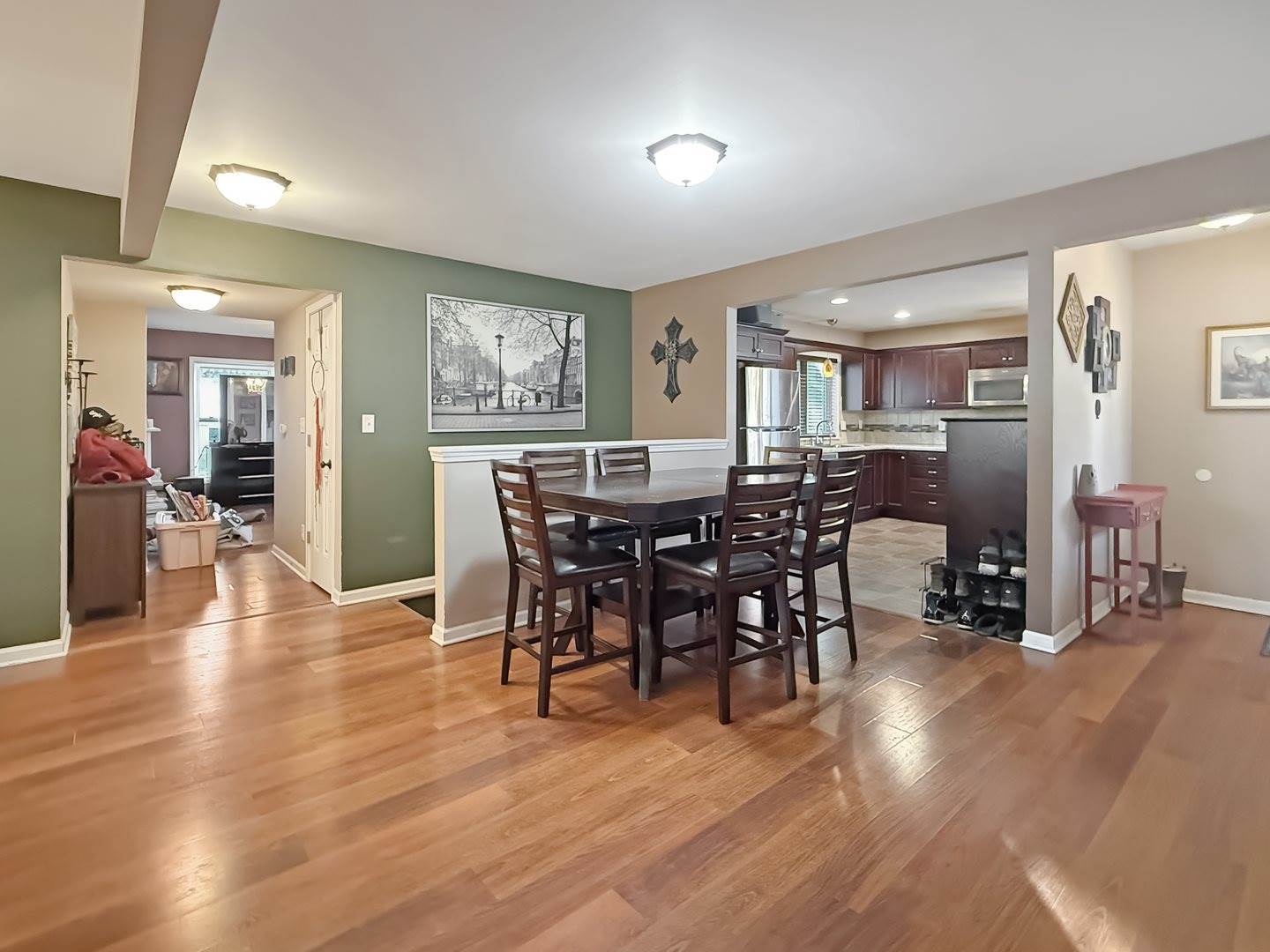 831 East Wyandotte Street, Freeport, IL 61032