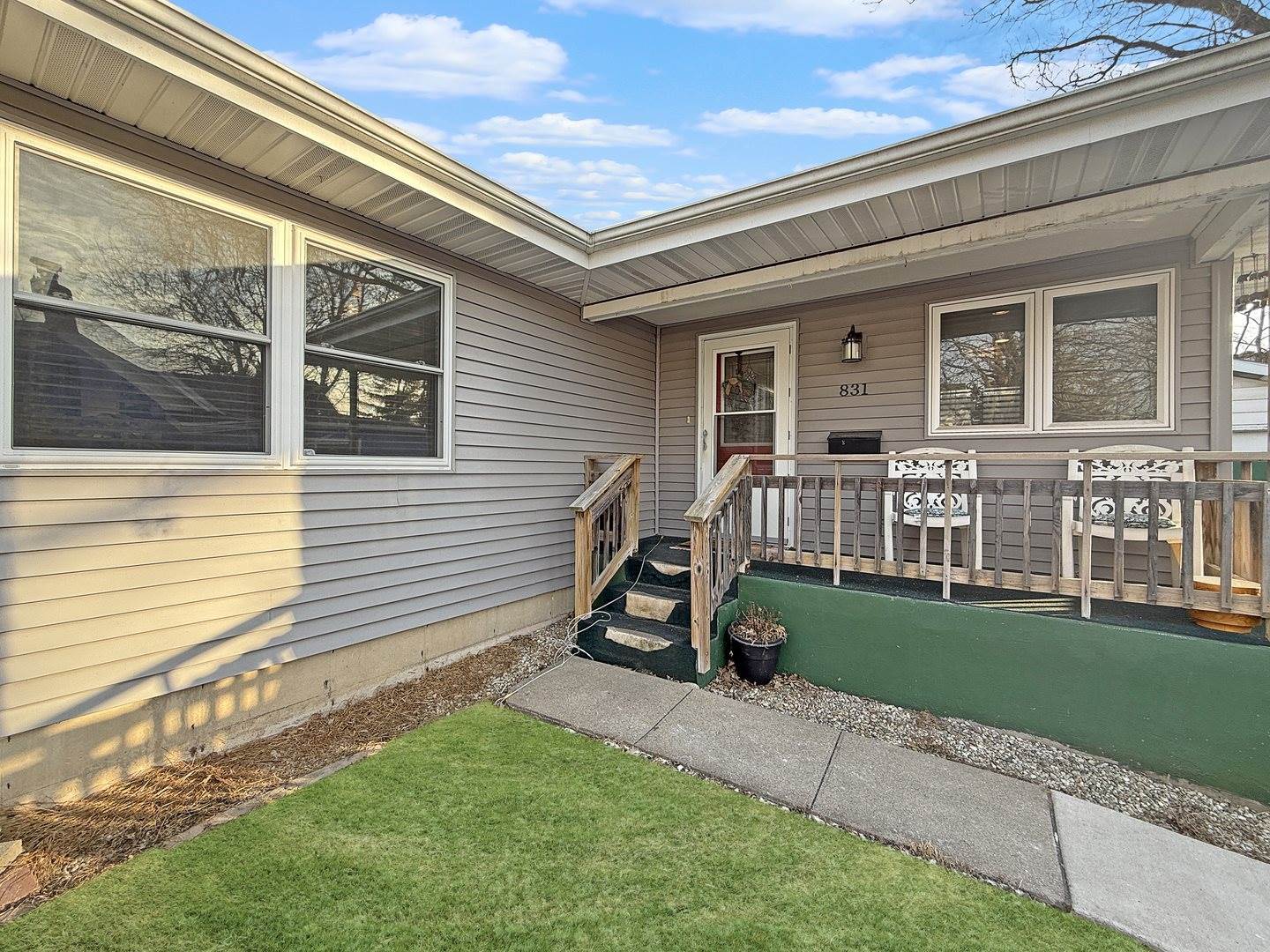 831 East Wyandotte Street, Freeport, IL 61032