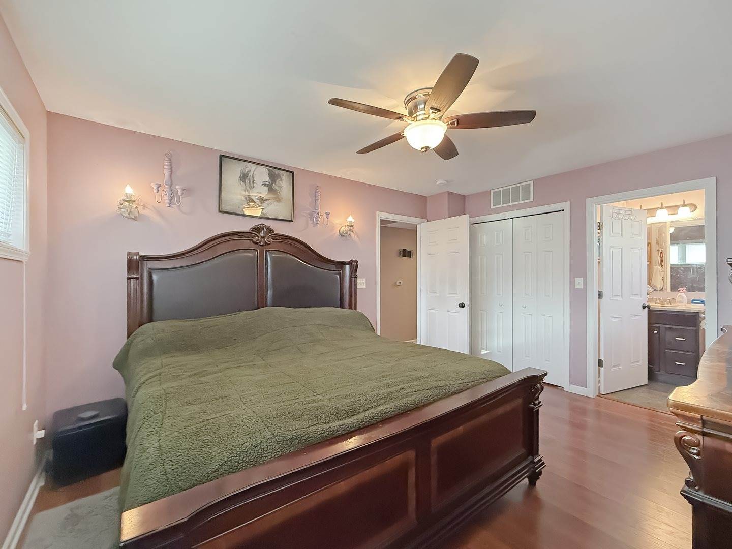 831 East Wyandotte Street, Freeport, IL 61032