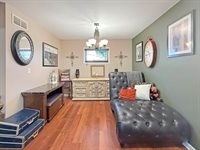 831 East Wyandotte Street, Freeport, IL 61032