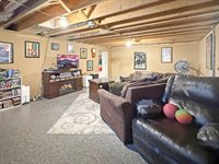 831 East Wyandotte Street, Freeport, IL 61032