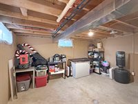 831 East Wyandotte Street, Freeport, IL 61032
