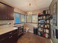 831 East Wyandotte Street, Freeport, IL 61032