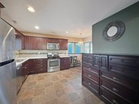 831 East Wyandotte Street, Freeport, IL 61032