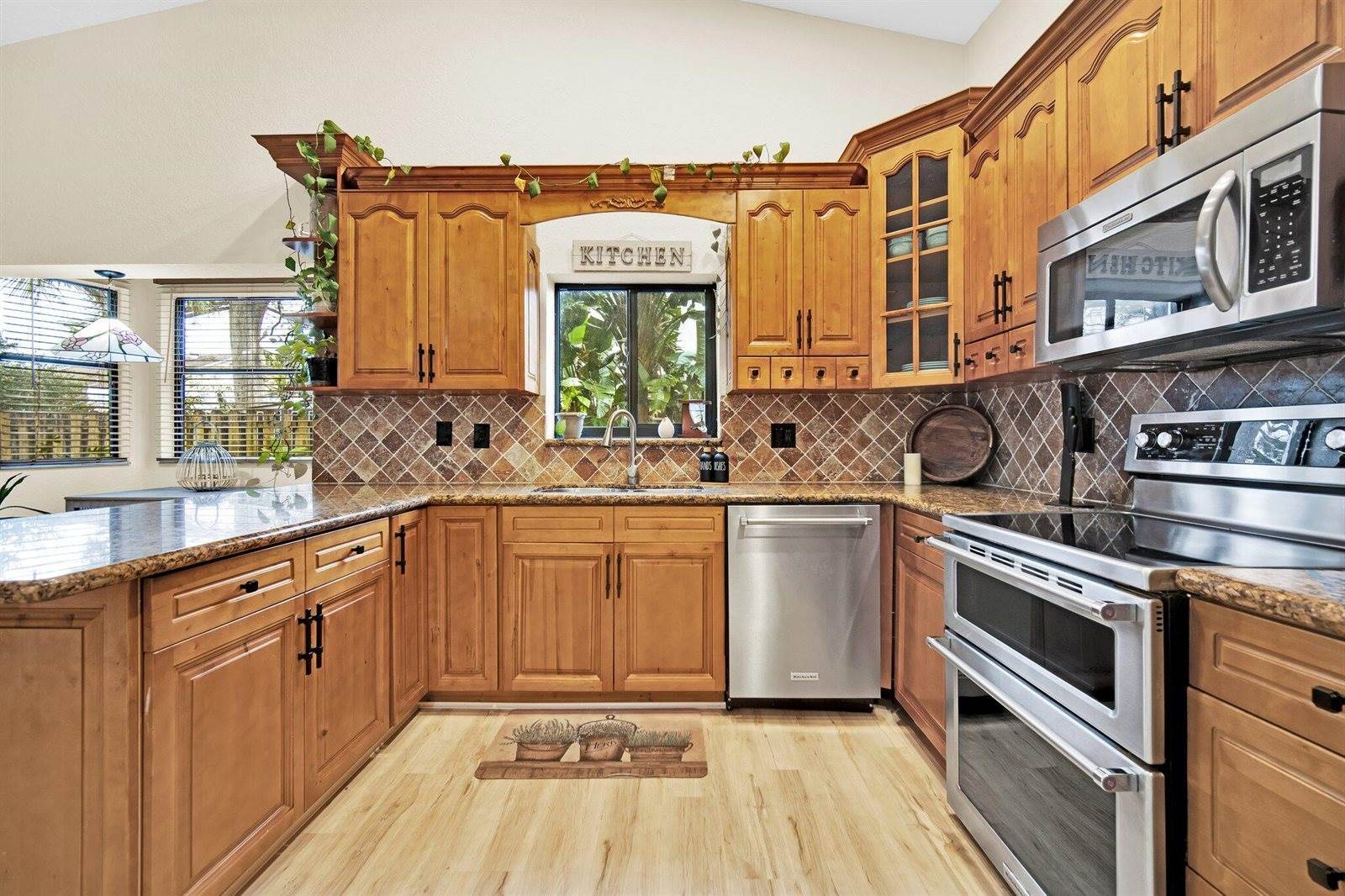 7921 NW 51st Street, Lauderhill, FL 33351