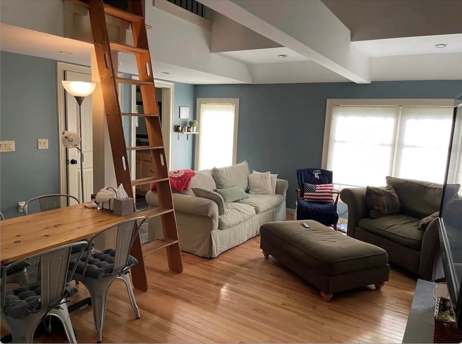 1005 Lake Avenue, Sunapee, NH 03781