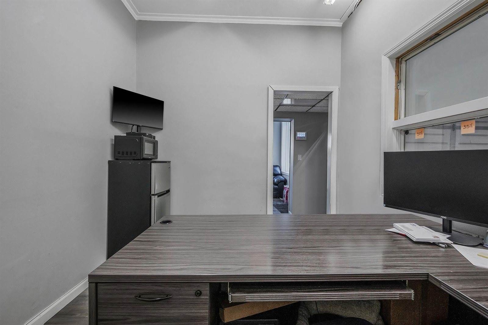 1272 Montauk Highway, Babylon, NY 11726