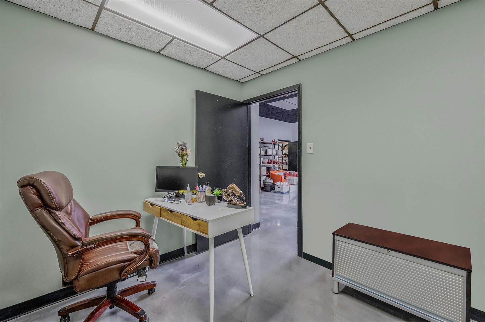 1272 Montauk Highway, Babylon, NY 11726