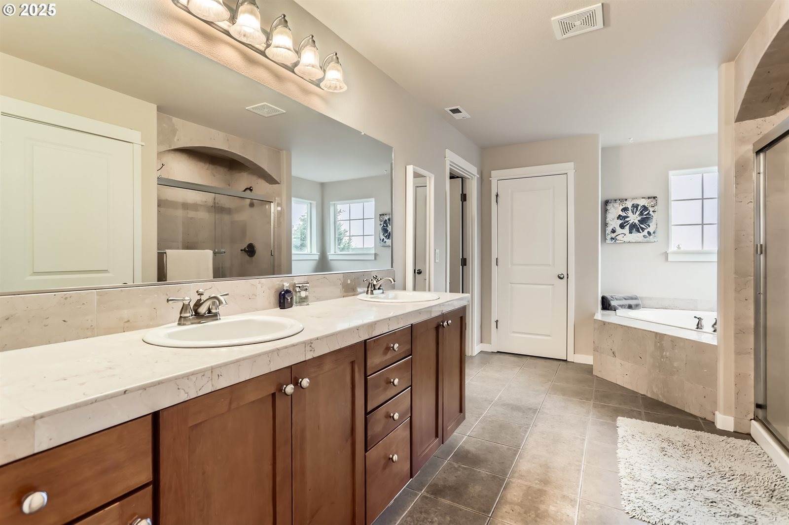 12735 SE Jubilee St, Happy Valley, OR 97086