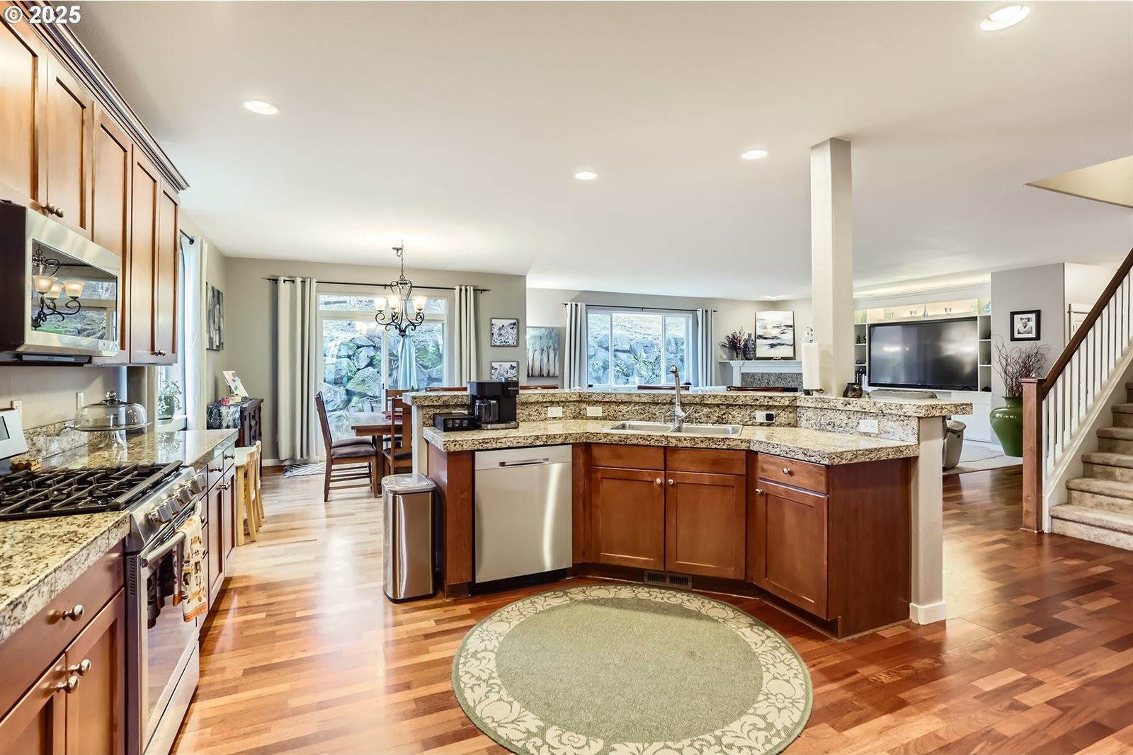 12735 SE Jubilee St, Happy Valley, OR 97086