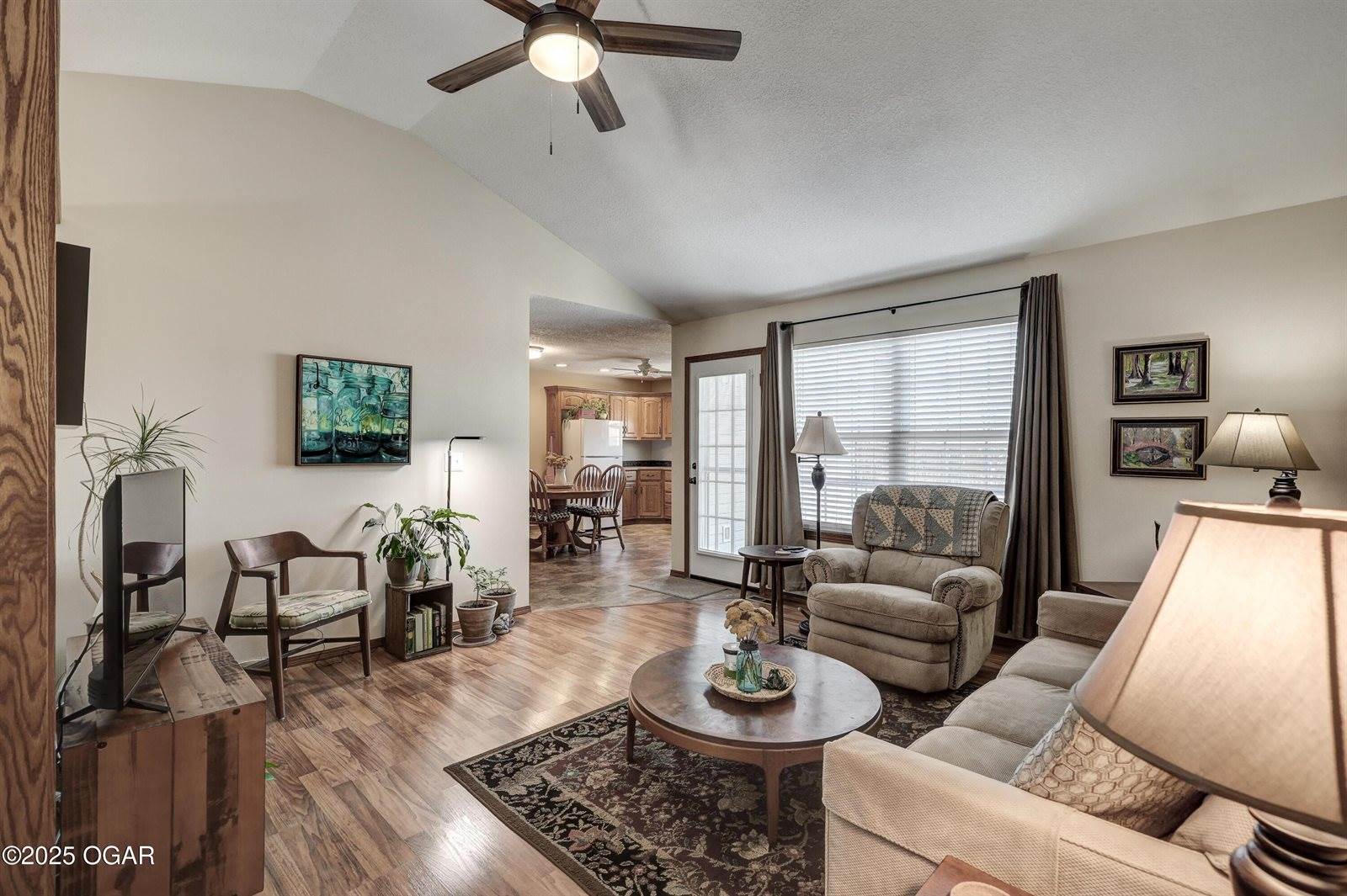 1220 Wildflower Drive, Webb City, MO 64870