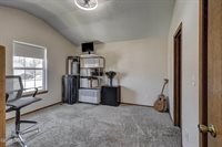 1220 Wildflower Drive, Webb City, MO 64870