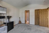 1220 Wildflower Drive, Webb City, MO 64870