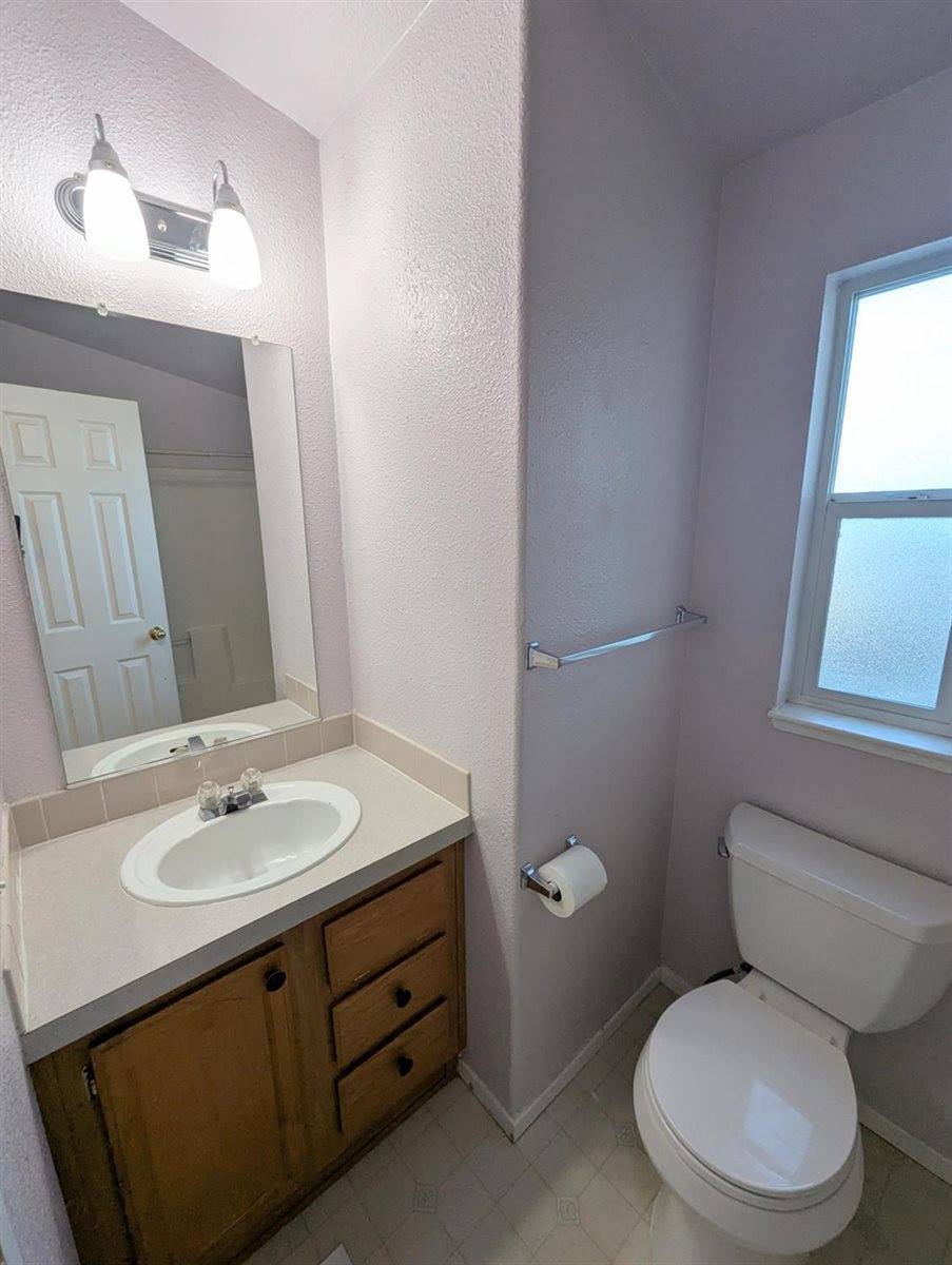 1 Nobel Crest Lane, Rancho Cordova, CA 95670