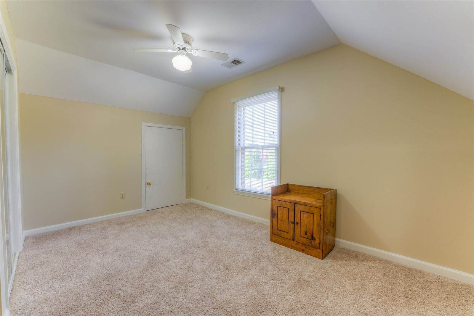 2985 Cotton Plant Rd, Memphis, TN 38119