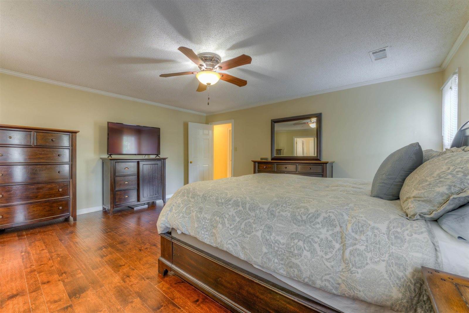 2985 Cotton Plant Rd, Memphis, TN 38119