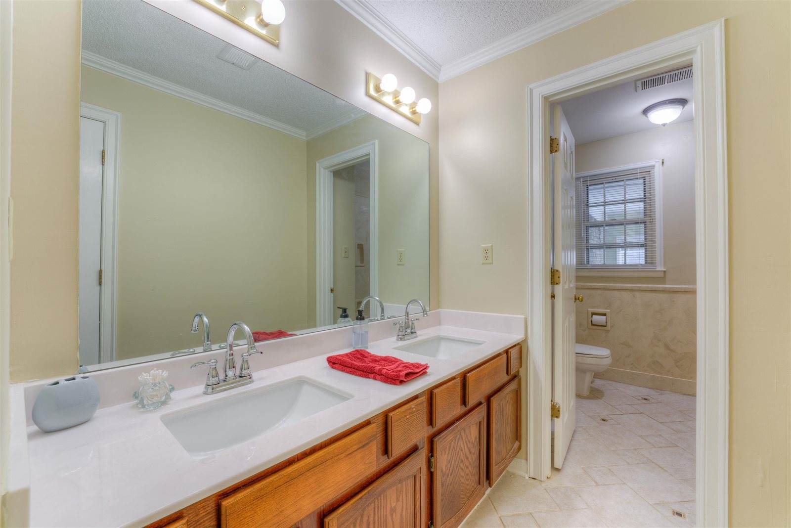 2985 Cotton Plant Rd, Memphis, TN 38119