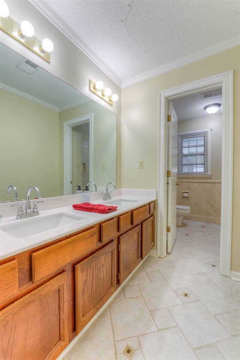 2985 Cotton Plant Rd, Memphis, TN 38119