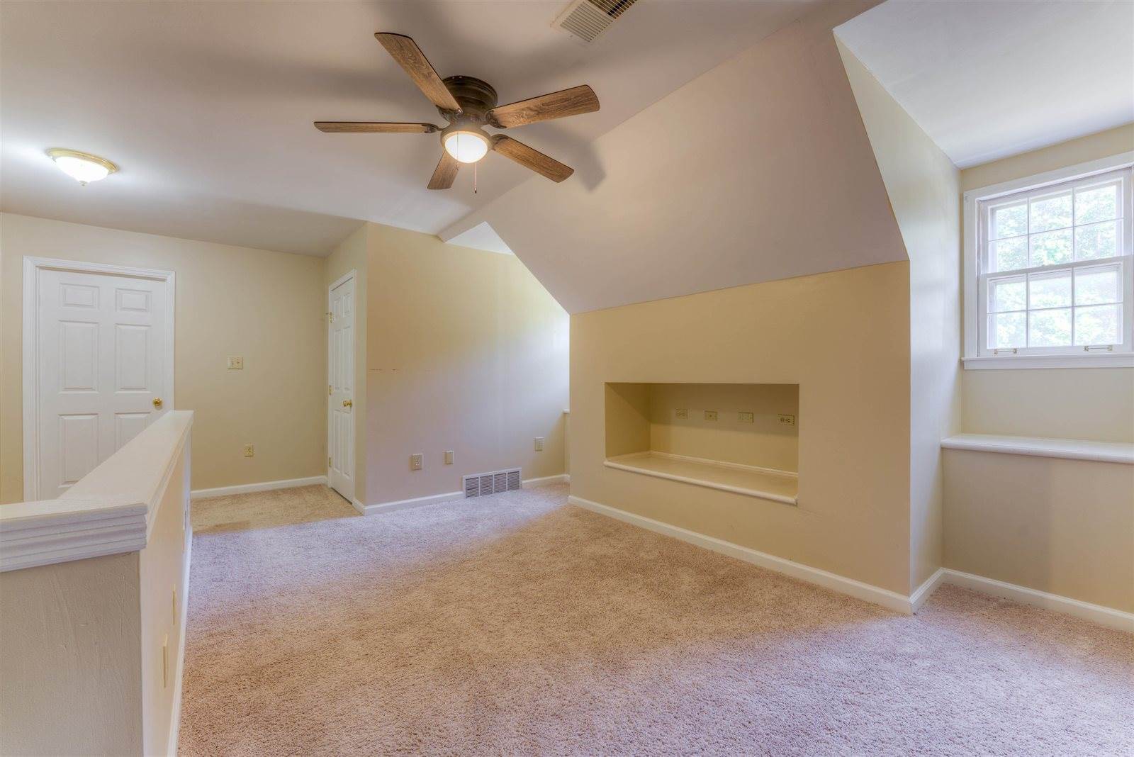 2985 Cotton Plant Rd, Memphis, TN 38119