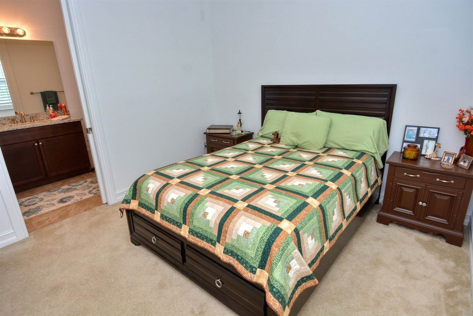 6022 NW Cullen Way, Port Saint Lucie, FL 34983