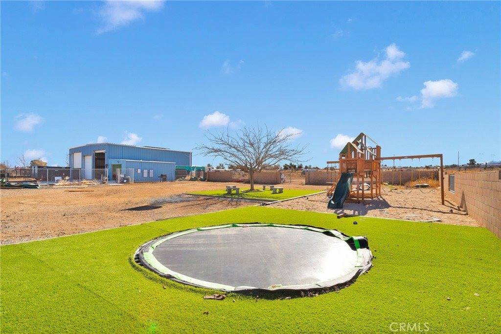 7175 White Fox Trail, Phelan, CA 92371