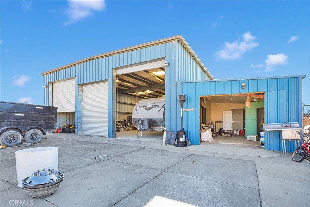 7175 White Fox Trail, Phelan, CA 92371