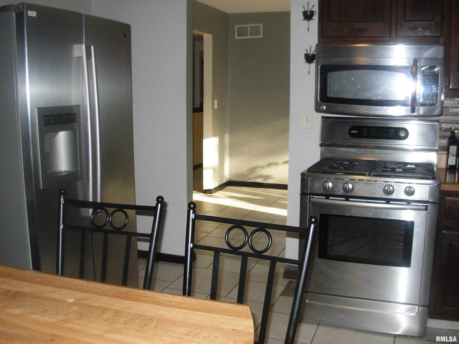 108 Andrea Court, Cleveland, IL 61241