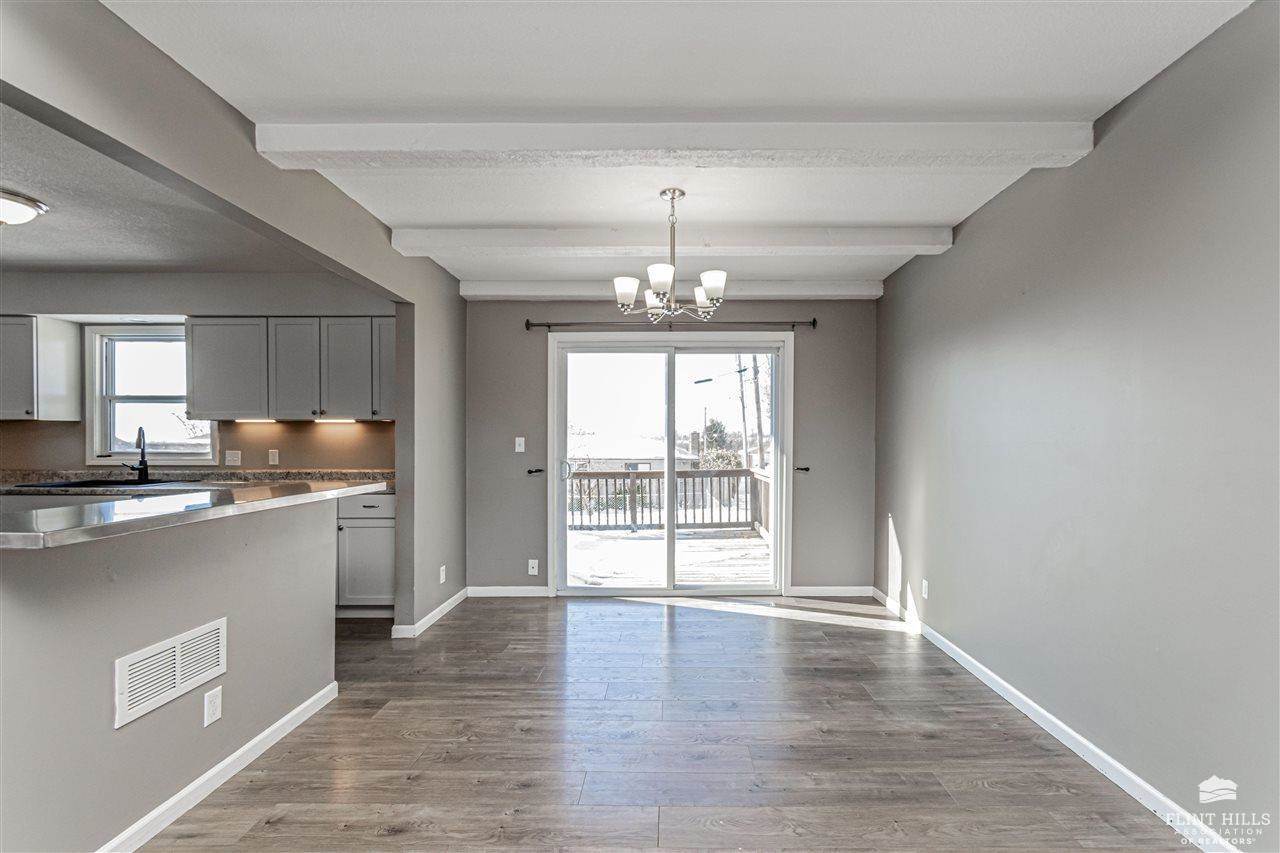 1504 Knollcrest Drive, Junction City, KS 66441