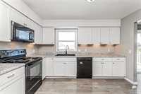 1504 Knollcrest Drive, Junction City, KS 66441