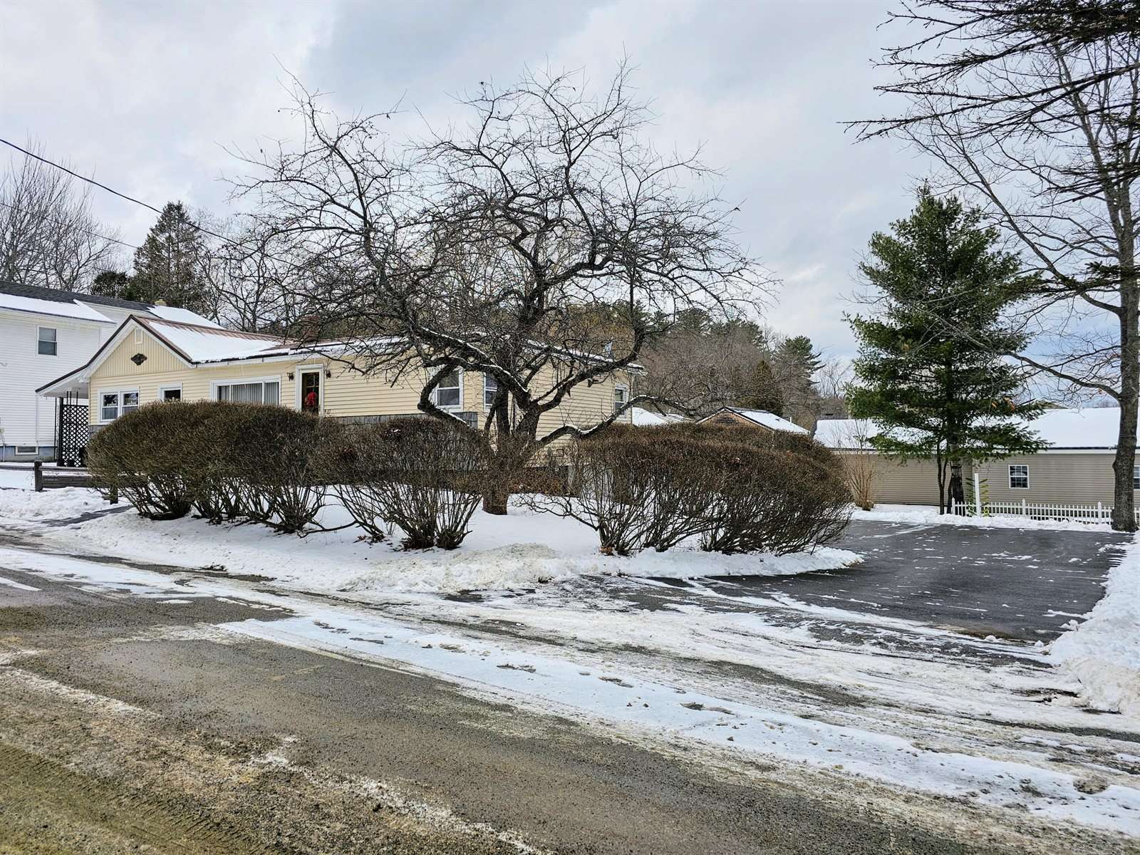 17 Wilson Street, Old Town, ME 04468