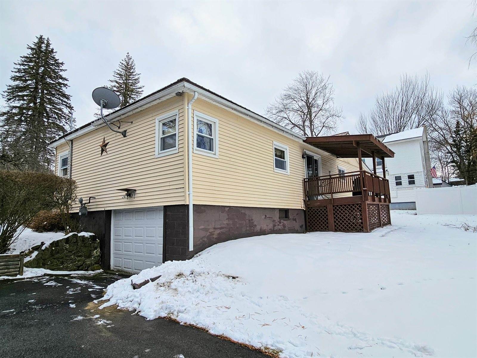 17 Wilson Street, Old Town, ME 04468