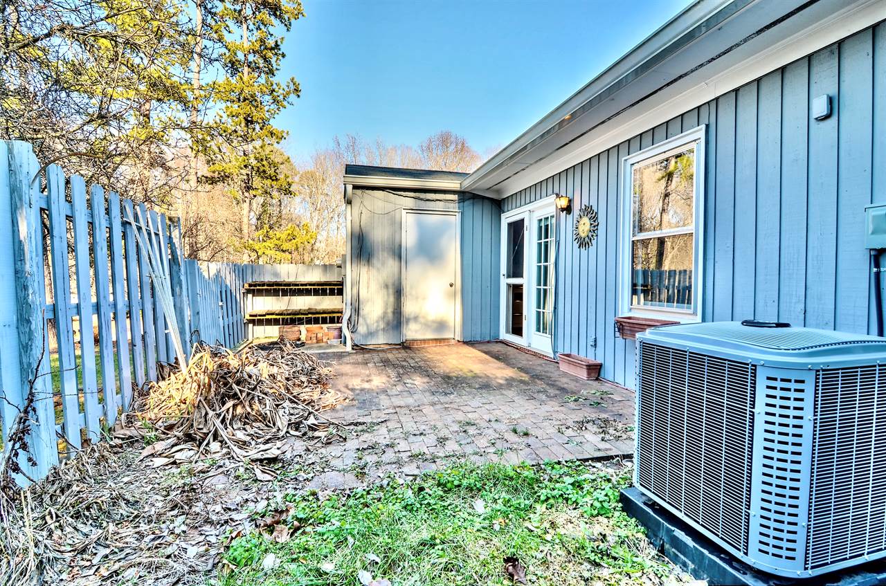 8316 Rust Wood Place, Charlotte, NC 28227