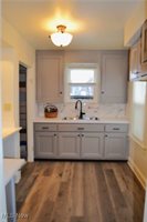 470 North Bon Air Avenue, Youngstown, OH 44509