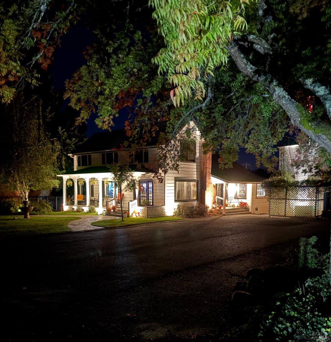 1220 Gravenstein Highway North, Sebastopol, CA 95472