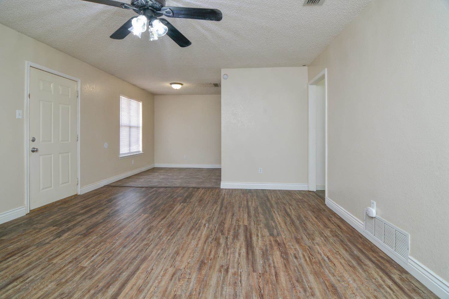 1414 Bryan Avenue, Wolfforth, TX 79382