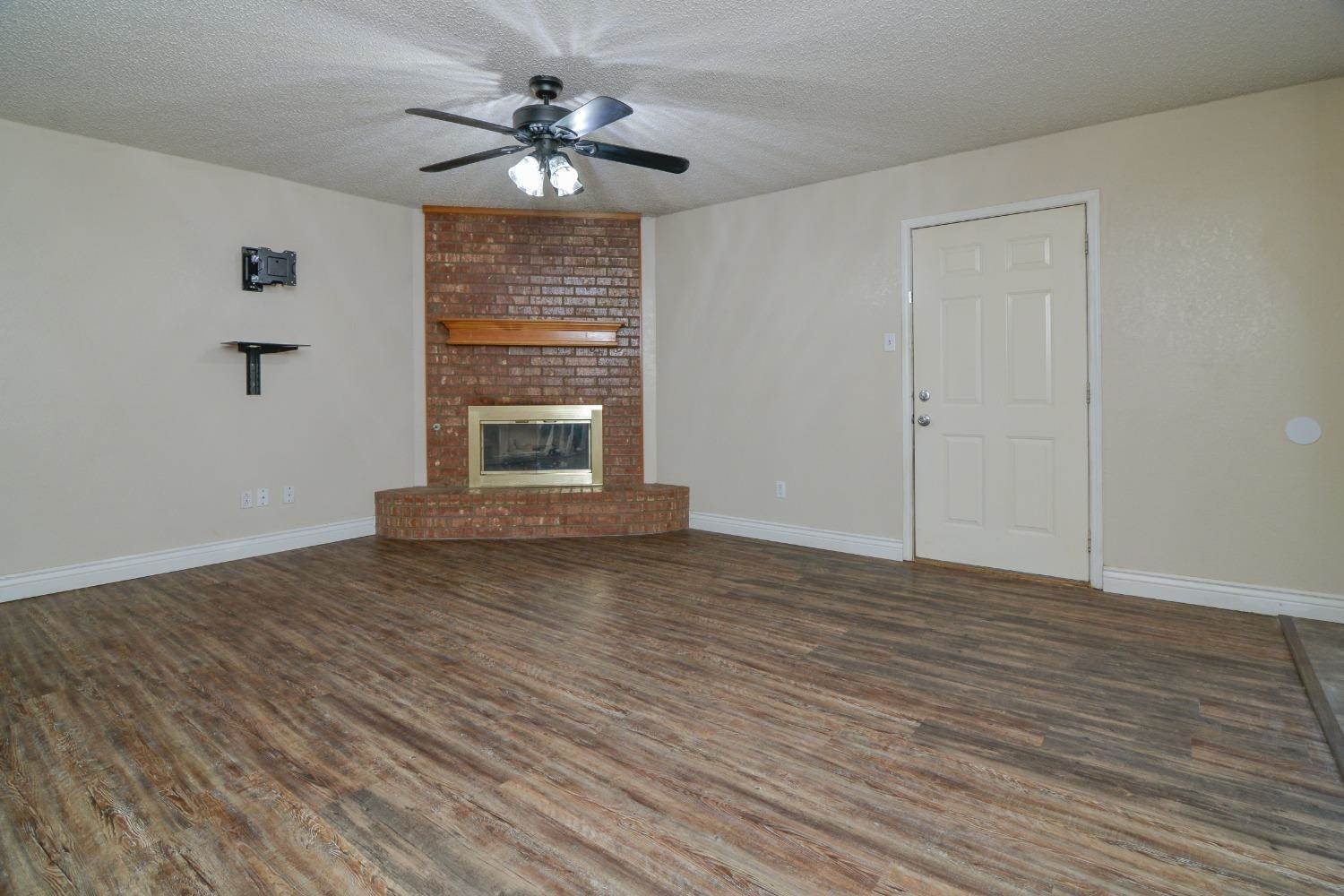 1414 Bryan Avenue, Wolfforth, TX 79382