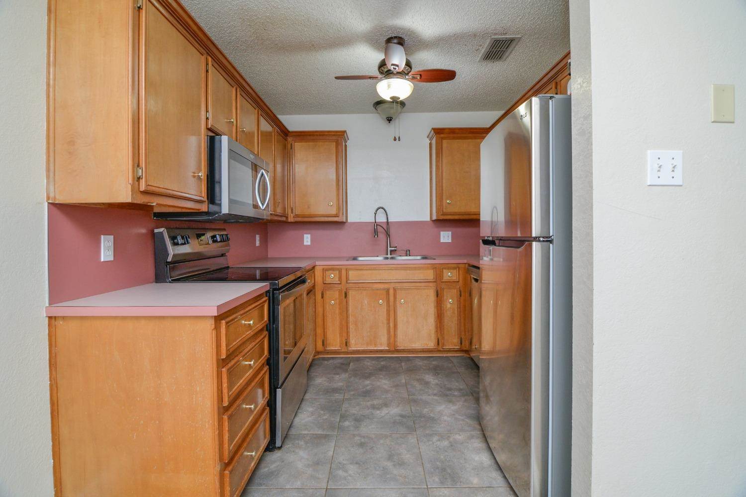 1414 Bryan Avenue, Wolfforth, TX 79382