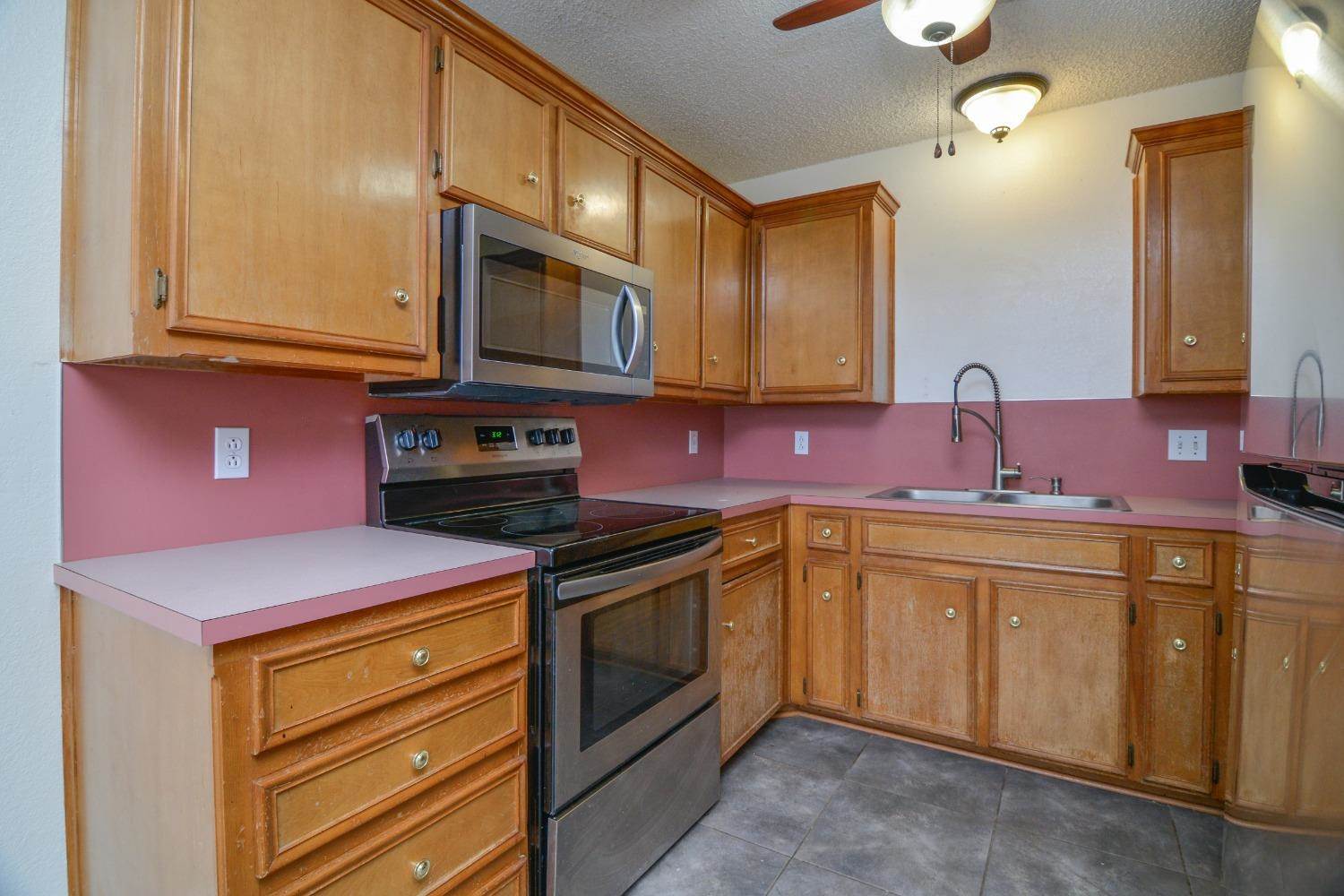 1414 Bryan Avenue, Wolfforth, TX 79382
