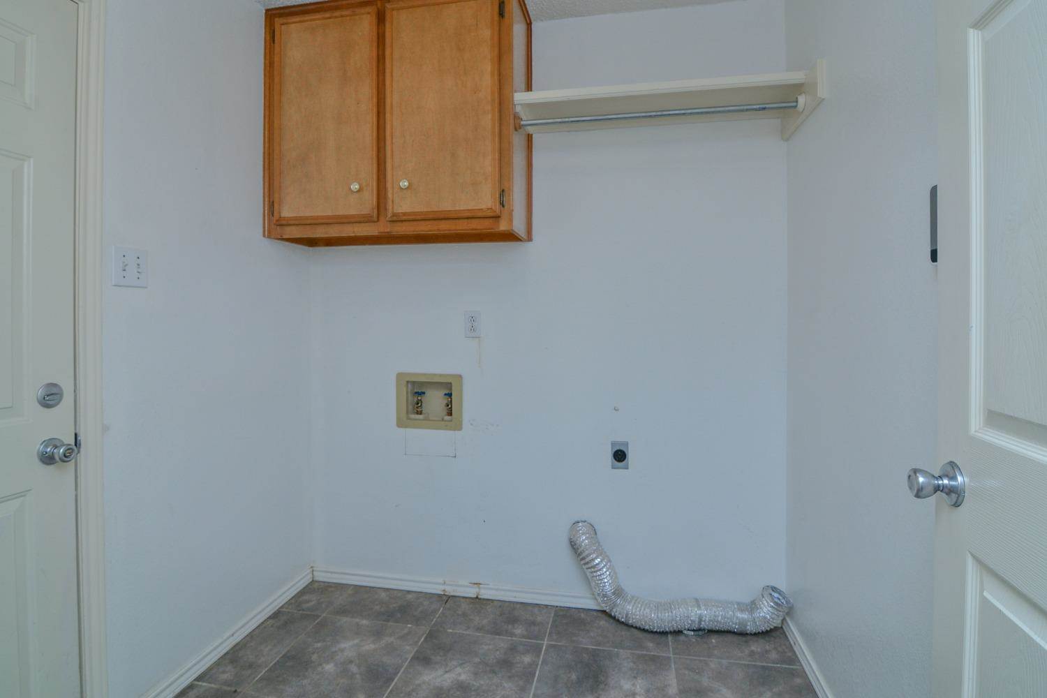 1414 Bryan Avenue, Wolfforth, TX 79382