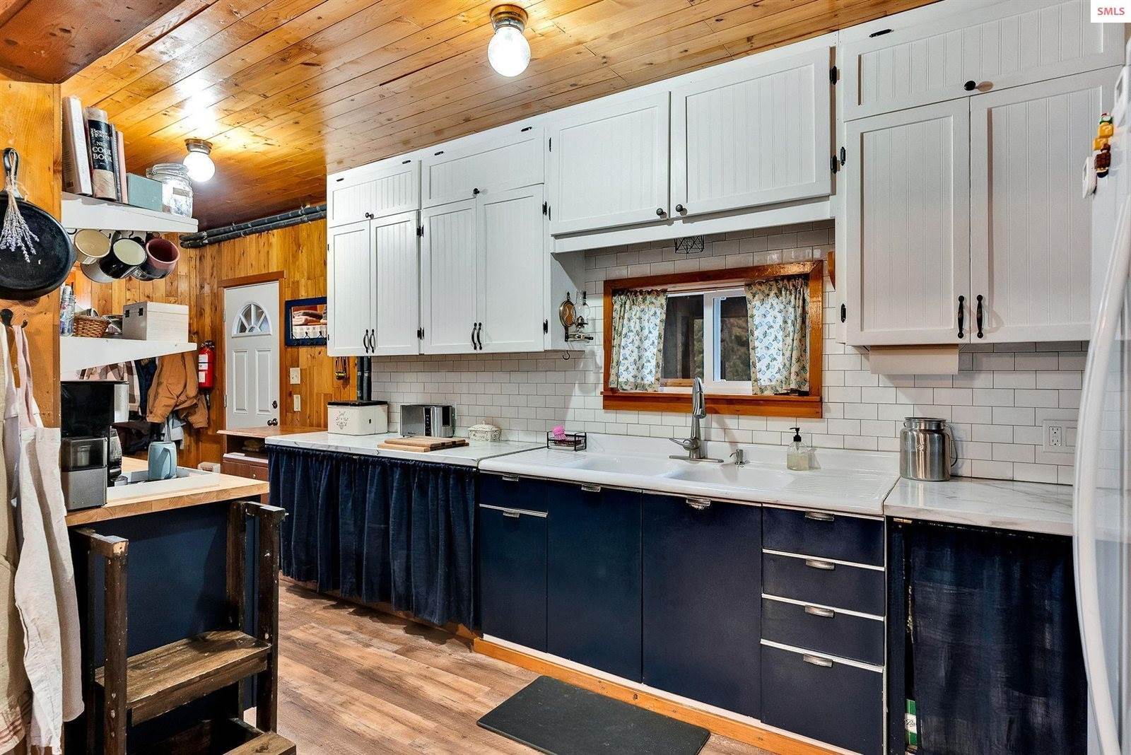 146 Donicker Road, Bonners Ferry, ID 83805