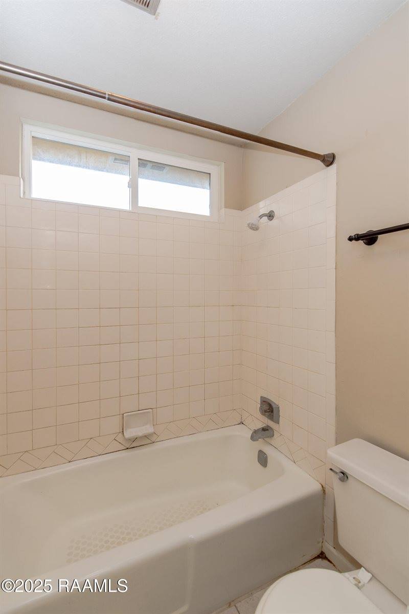 4620 West Congress Street, Apt 51, Lafayette, LA 70506